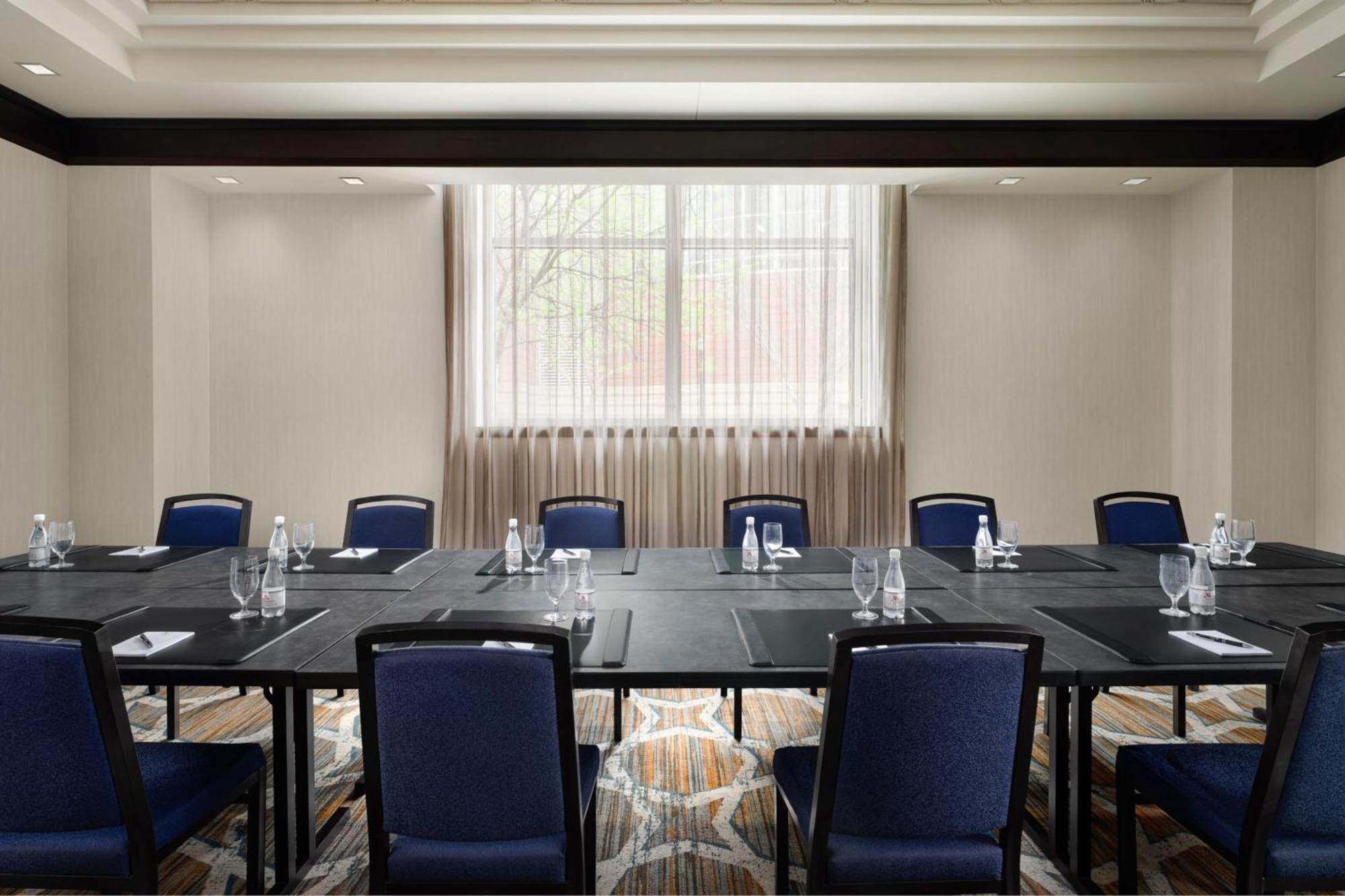 Louisville Marriott Downtown Екстериор снимка